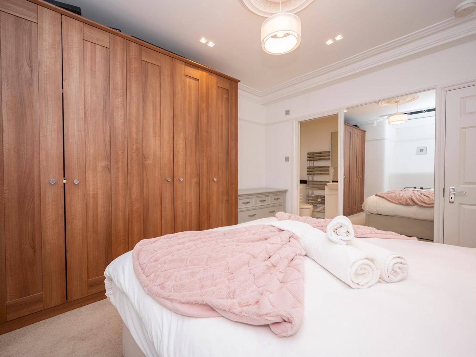 3-bed Flat Ensuite Near Farringdon Barbican Pass The Keys Apartment *