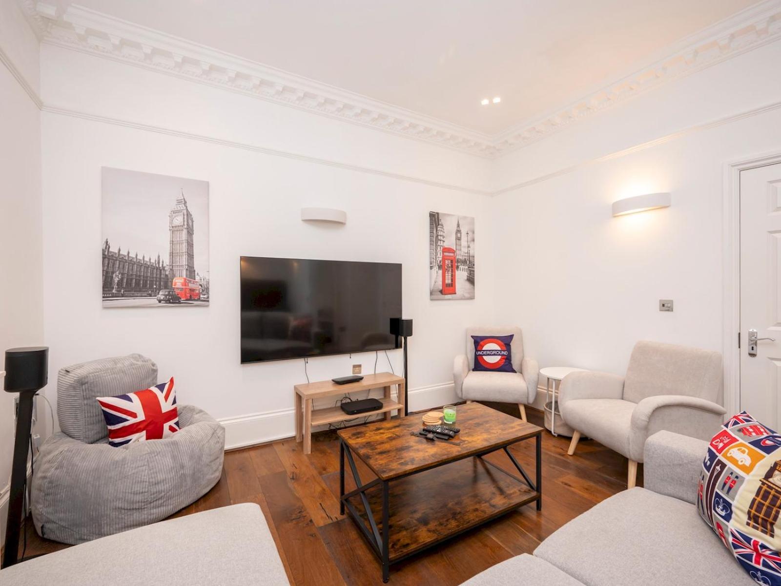 Apartment 3-bed Flat Ensuite Near Farringdon Barbican Pass The Keys London